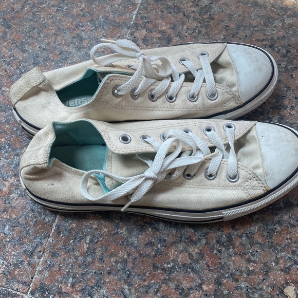 Converse Unisex Sneakers - Picture 2 of 7